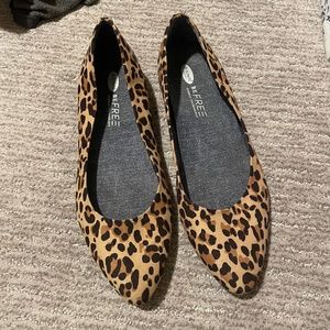 Leopard Print Pointed Flats - Size 11
